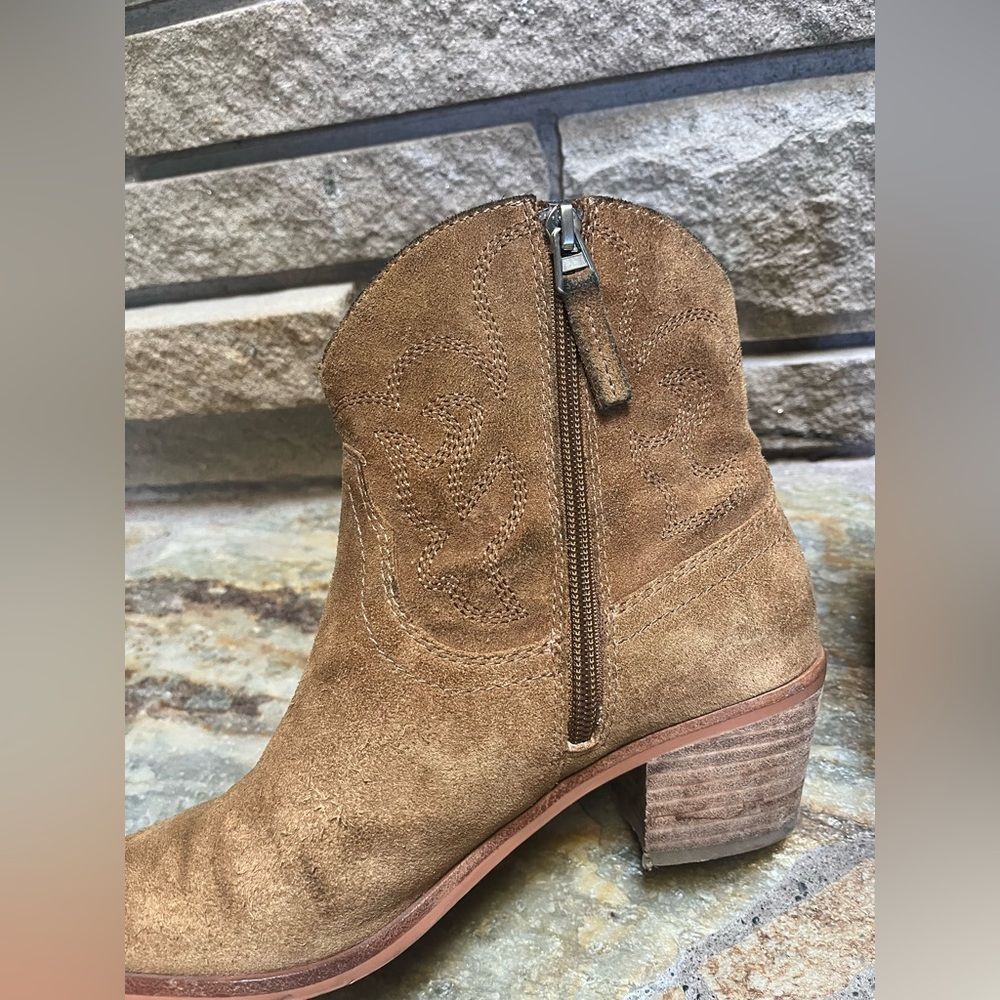 Dolce Vita Solow Suede Pointed Toe Cowboy Western Boots Suede Brown Tan 7.5 - Picture 6 of 12